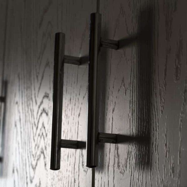 black-modern-handle-knob