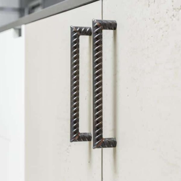 dark-gray-modern-handle-knob